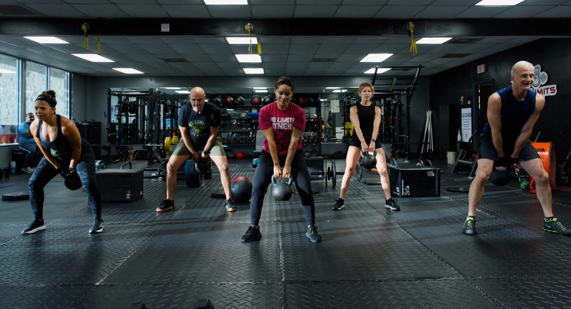 People working out with kettlebell